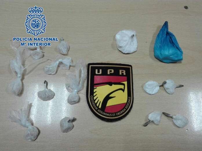 Droga intervenida al arrestado (Foto TA)